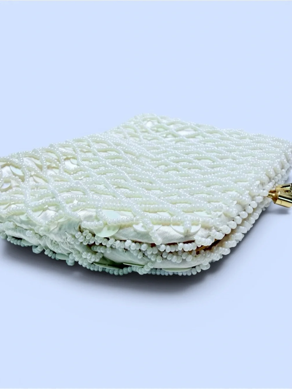 Hong Kong Evening Clutch White Seed Beads‎ Opalescent Sequins Original Box VTG